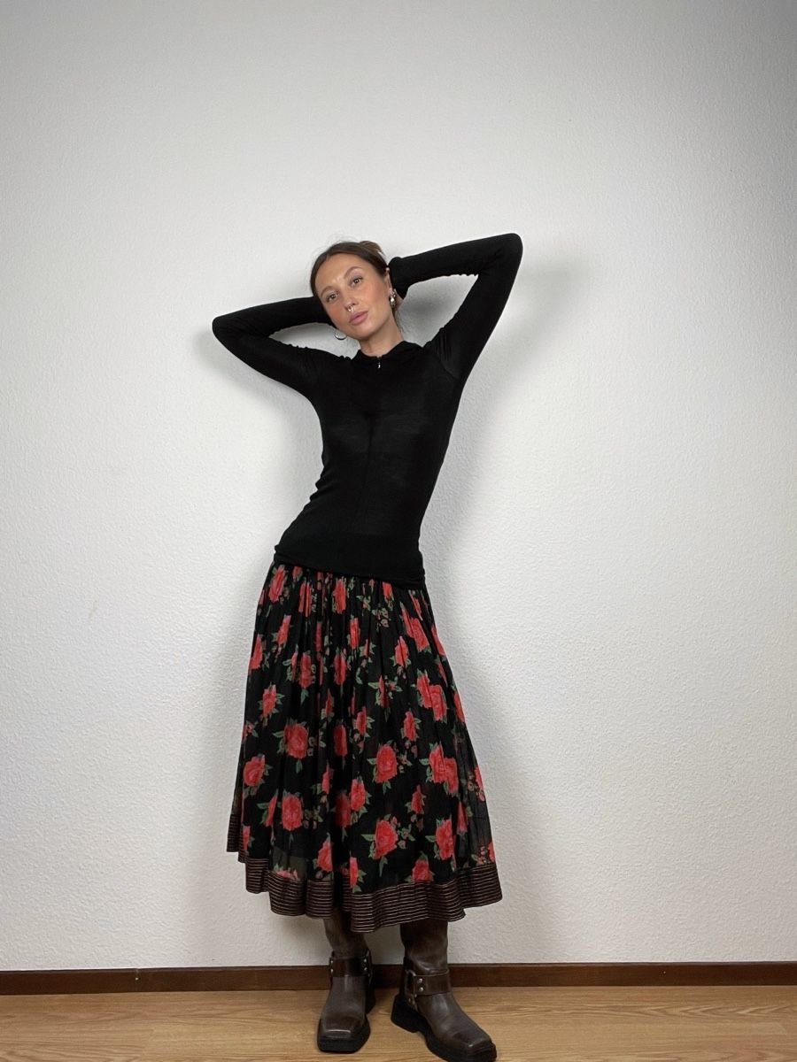 Röcke: Vintage Rose Print Midi Skirt – Gebraucht aus Knonau von Grapesvintage 2