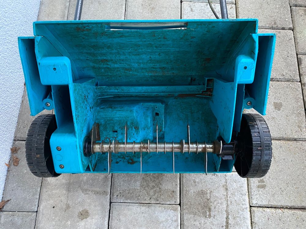 Gardena Elektro Vertikutierer EVC 1000/30 Kaufen auf Ricardo
