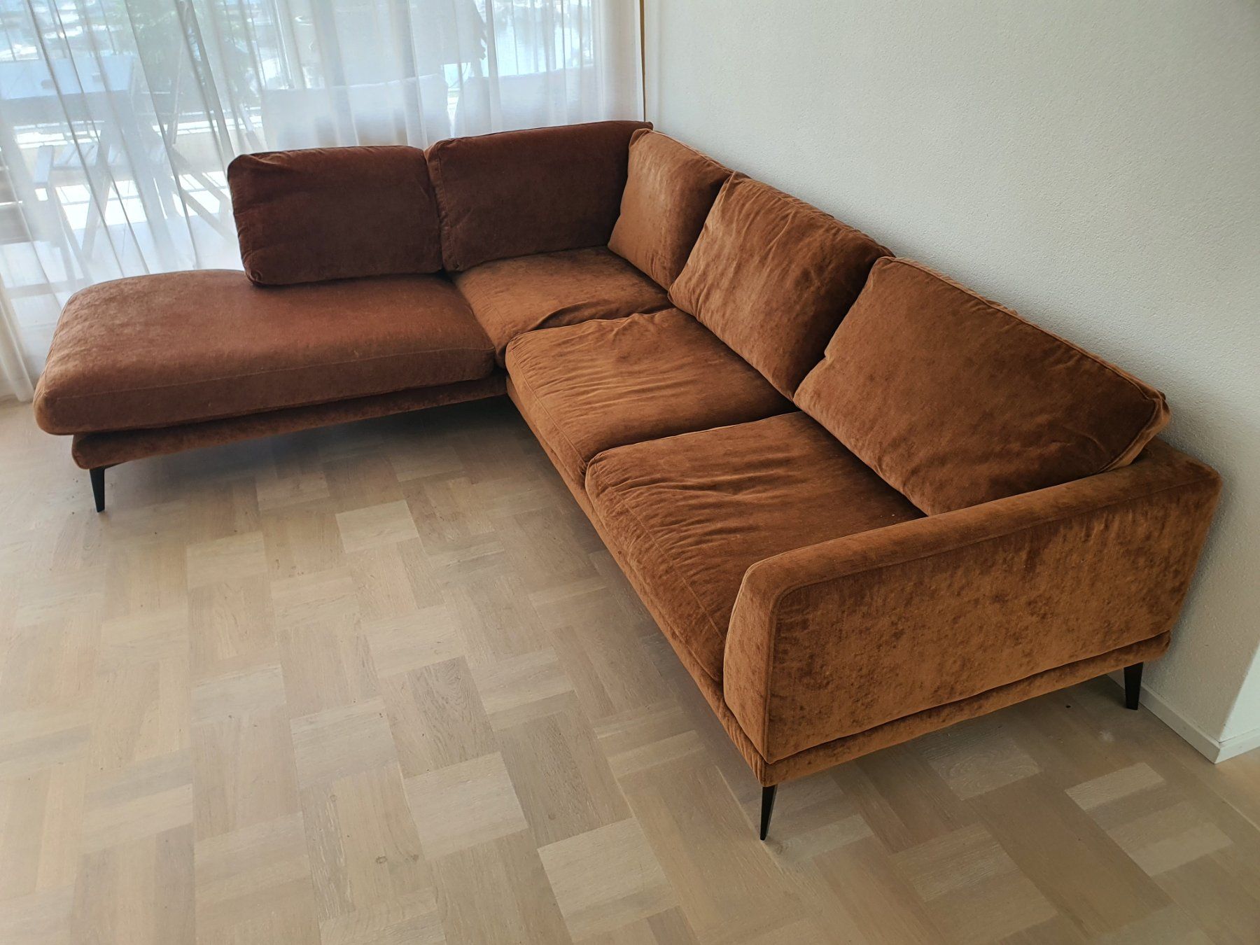 Divani: Ecksofa braun Samt guter Zustand – Usato da Vitznau venduto da rei_7gb5 1