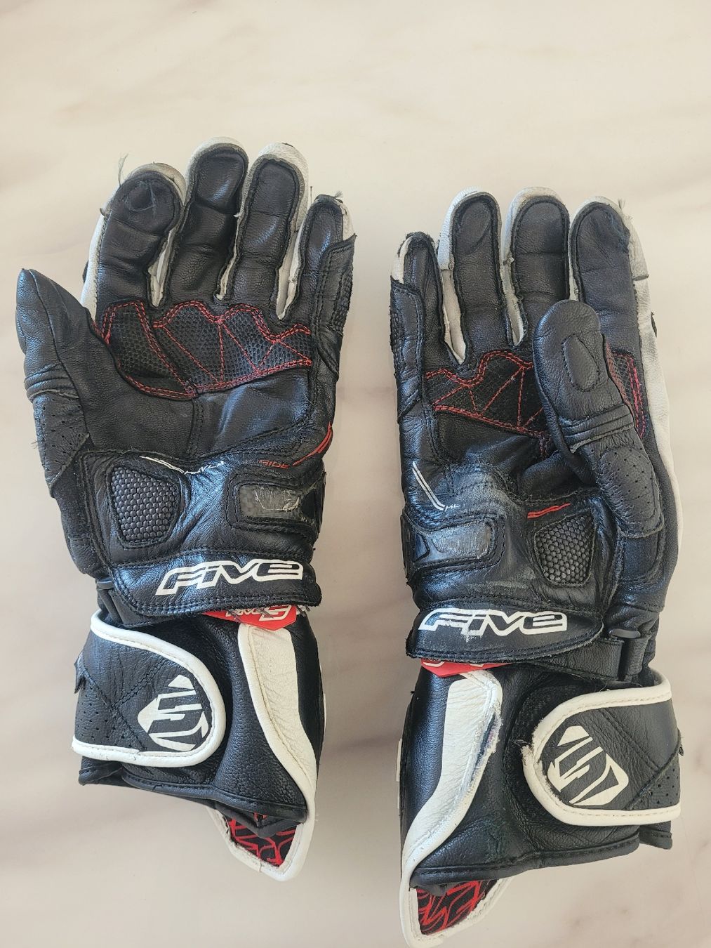 Altri accessori da uomo: FIVE RFX1 Motorradhandschuhe Leder Grösse M - Herren – Usato da Beinwil am See venduto da dca_vg5p 2