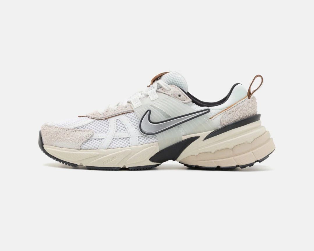 Scarpe da uomo: Nike chaussures taille 42 neuves – Usato da Ipsach venduto da Rosarosita