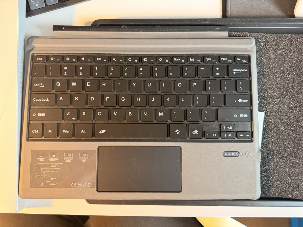 Microsoft Tastiere: Surface pro 3/4/5/6/7 smart keyboard – Nuovo (secondo la descrizione) da Erlinsbach venduto da Katerchen03 1