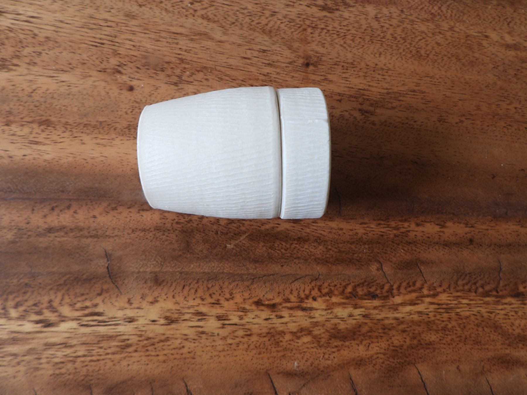 Lampade: Keramik Lampenfassung E27 4A 220° – Nuovo (secondo la descrizione) da Tavannes venduto da jimananas 4