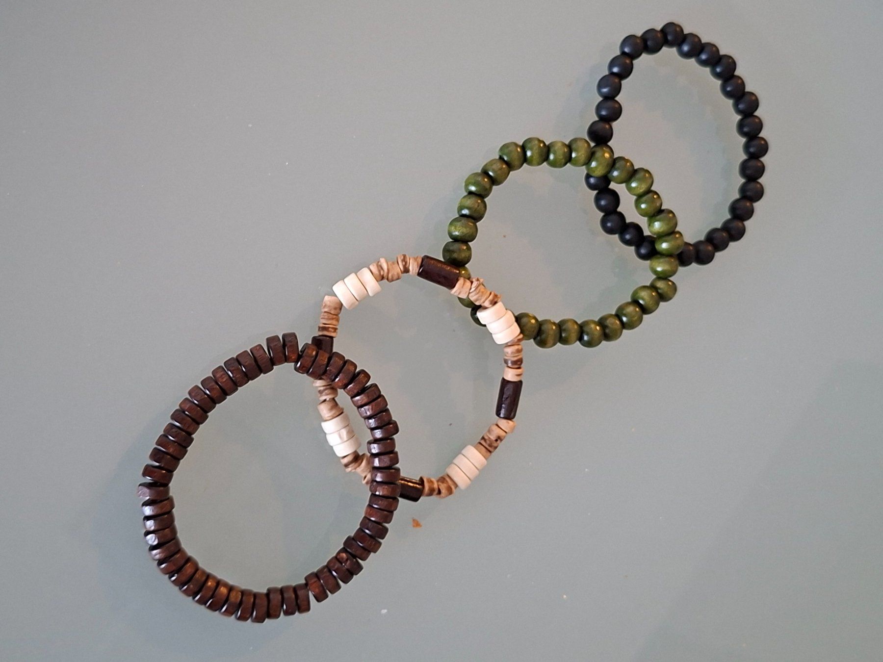 Bracelets: 4 schöne Armbänder Neuwertig – Neuf (Voir description) à Reinach AG par nicki024 1