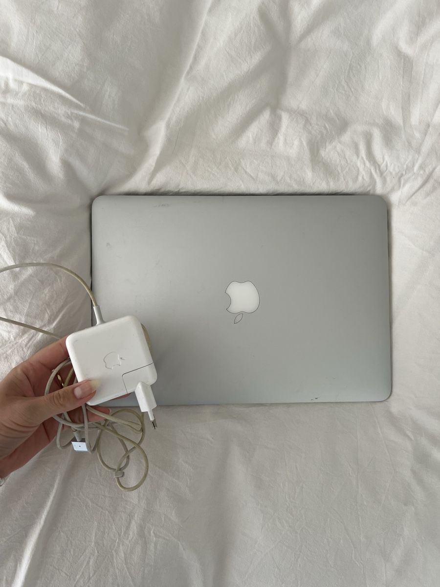 Apple Notebook: Mac Air – Usato da Zürich venduto da hannah.liaaa 6