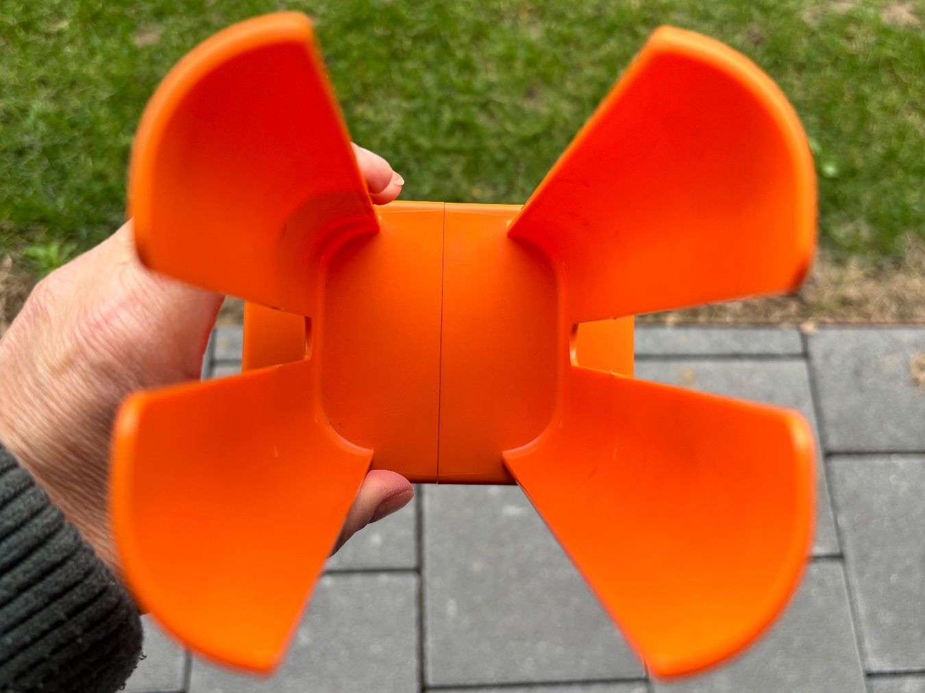 Contenitori & Simili: Space Age Atomic Plastic Cup Stand from Schumm 1960s-70s – Usato da Steinhausen venduto da ChromeVintage 6
