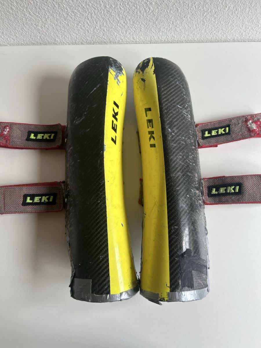 Leki Protezioni & Imbottiture: Leki Carbon Schienbeinschoner  – Usato da Nesslau venduto da Sclips