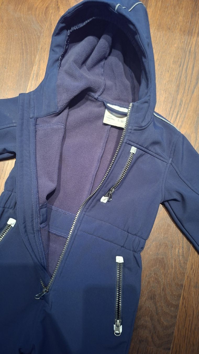 Killtec Completi: Softshell Overall Killtec Grösse 98/104 sehr gut erhalten – Usato da Zürich venduto da AleksandraS 2