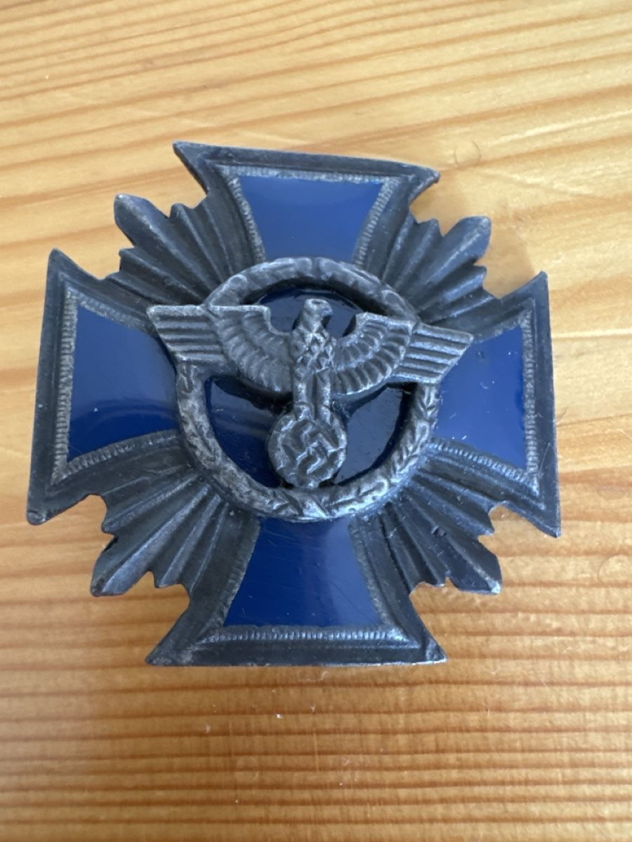 Plaketten & Abzeichen: Badge militaire ancien – Gebraucht aus Vésenaz von Angela.C3
