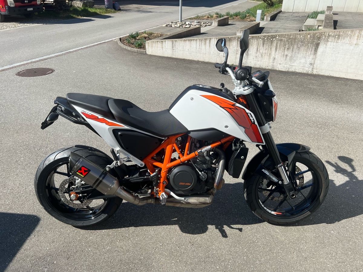KTM Strasse: KTM Duke 690 (35KW) – Neu (gemäss Beschreibung) aus Niederweningen von dar_c2gp 1
