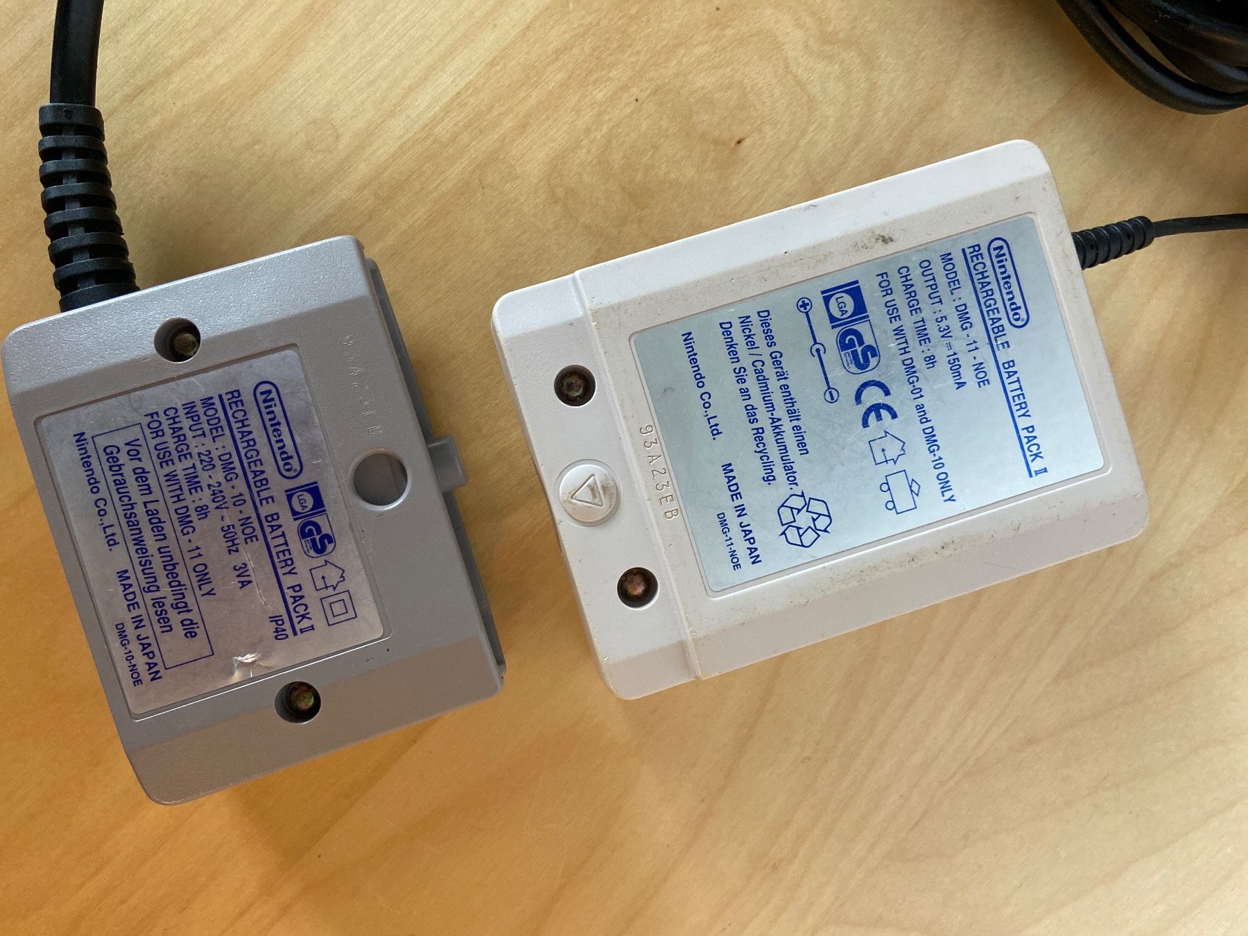 Nintendo Konsolen: Nintendo GameBoy Batterie / Battery Pack 2 - DMG-10 – Defekt aus Frauenfeld von golfdude 2