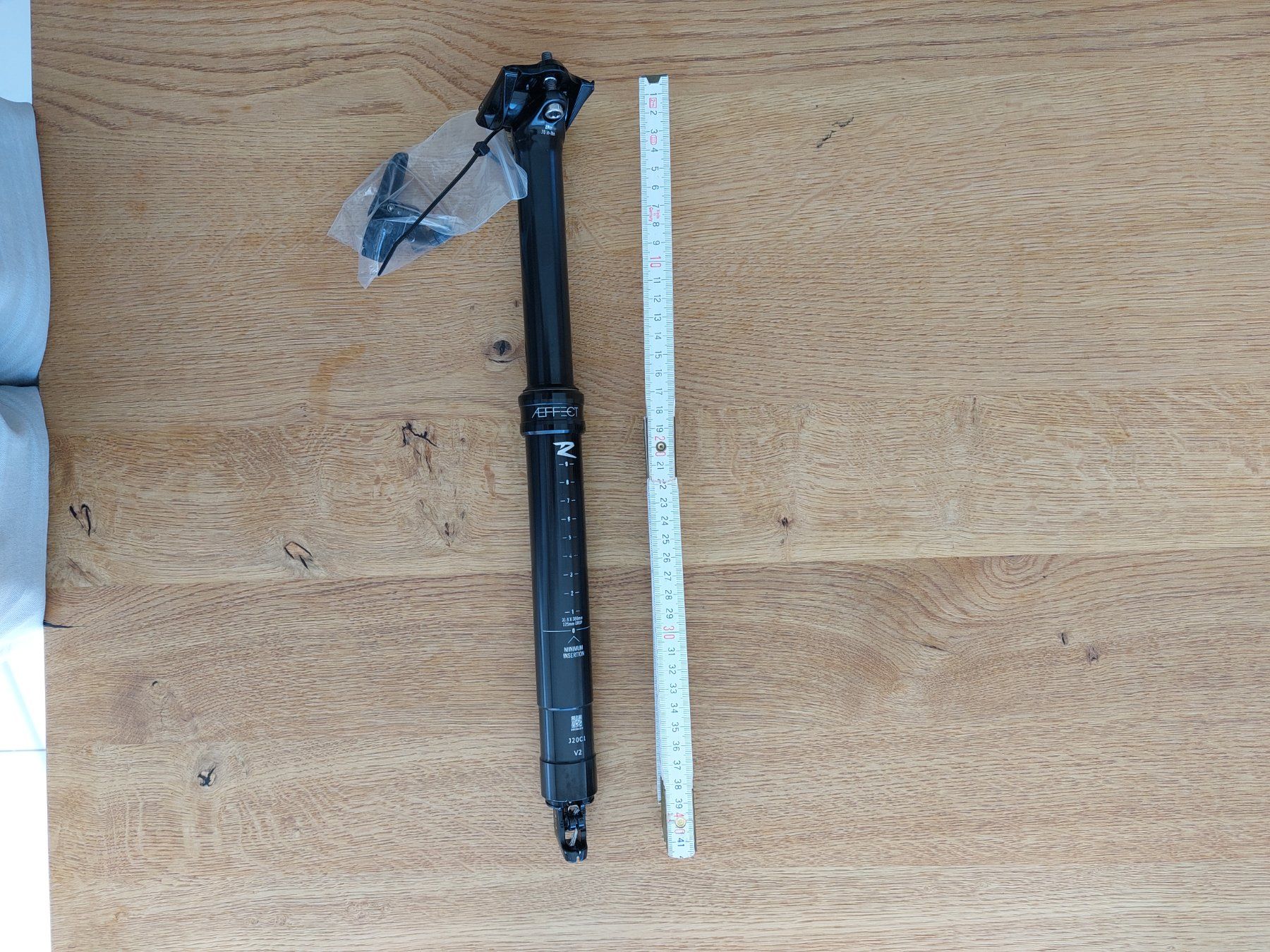 Pezzi di ricambio: E-Bike Sattelstütze hydraulisch – Nuovo (secondo la descrizione) da Unterägeri venduto da Nyvi17