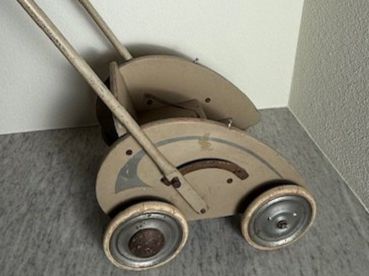 Carrozzine per bambole: Puppenwagen Holz – Usato da Burgdorf venduto da Jvan07 1