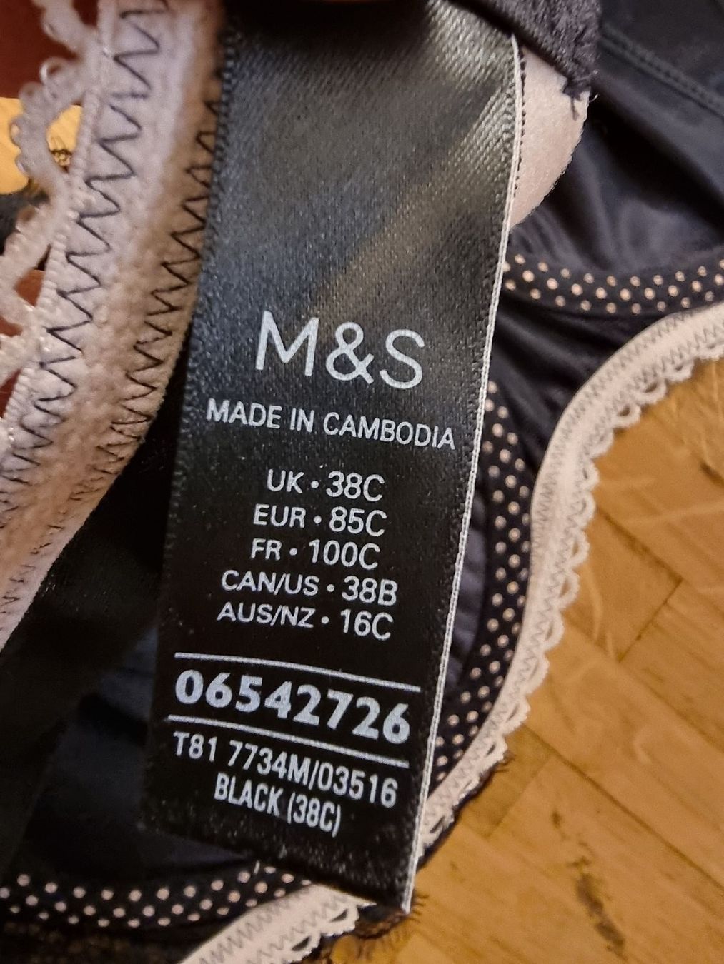 Altra biancheria intima: Soutien gorge noir Marks & Spencer T85C – Nuovo (secondo la descrizione) da Veyrier venduto da Leilazizou 4