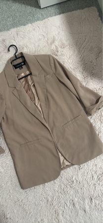 Beiger Blazer
