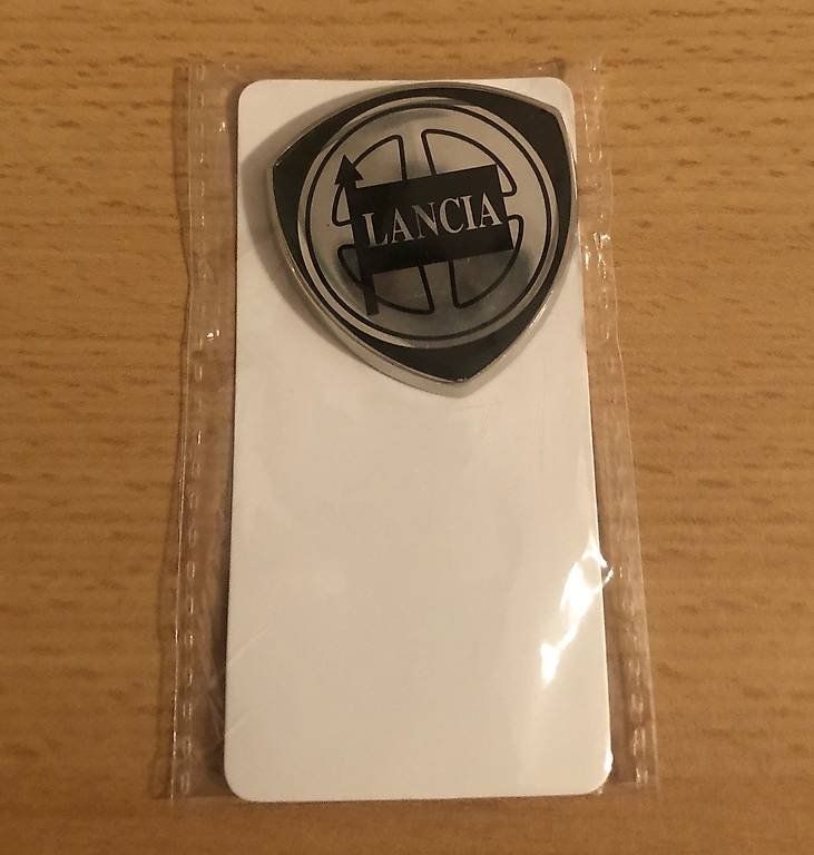 Lancia Alle Autoersatzteile: Lancia Delta Integrale/EVO B-Säule Emblem – Neu und originalverpackt aus Neuenhof von Boh1