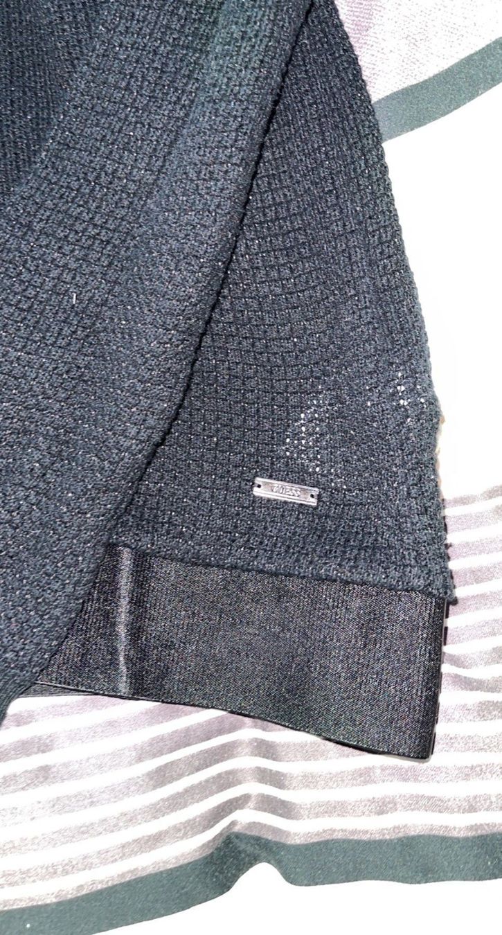 Guess Pullover & Sweatshirts: Pullover Guess, sehr hochwertig – Neu (gemäss Beschreibung) aus Winterthur von mje_t9cr 1