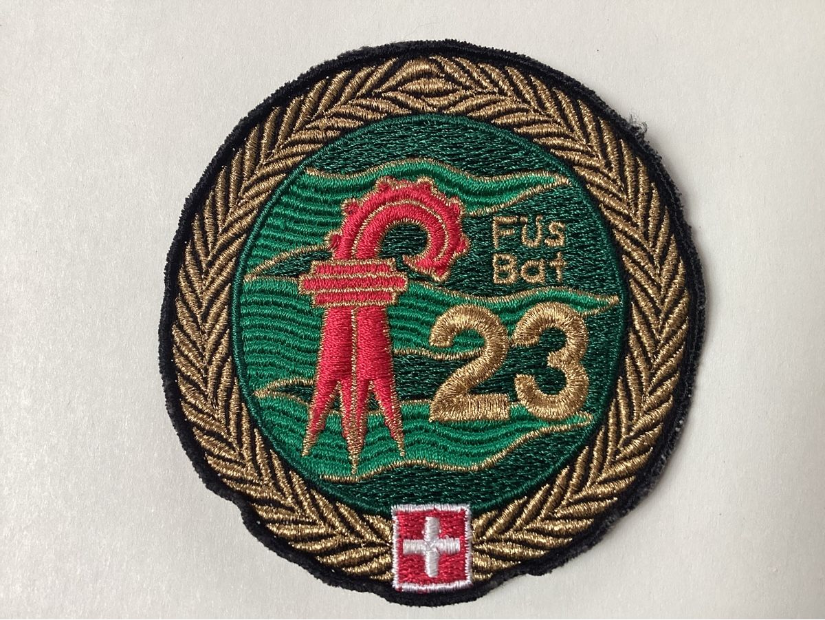 Schweizer Armee Placchette & Badge: Badges – Usato da niederurnen venduto da Hagugelmann