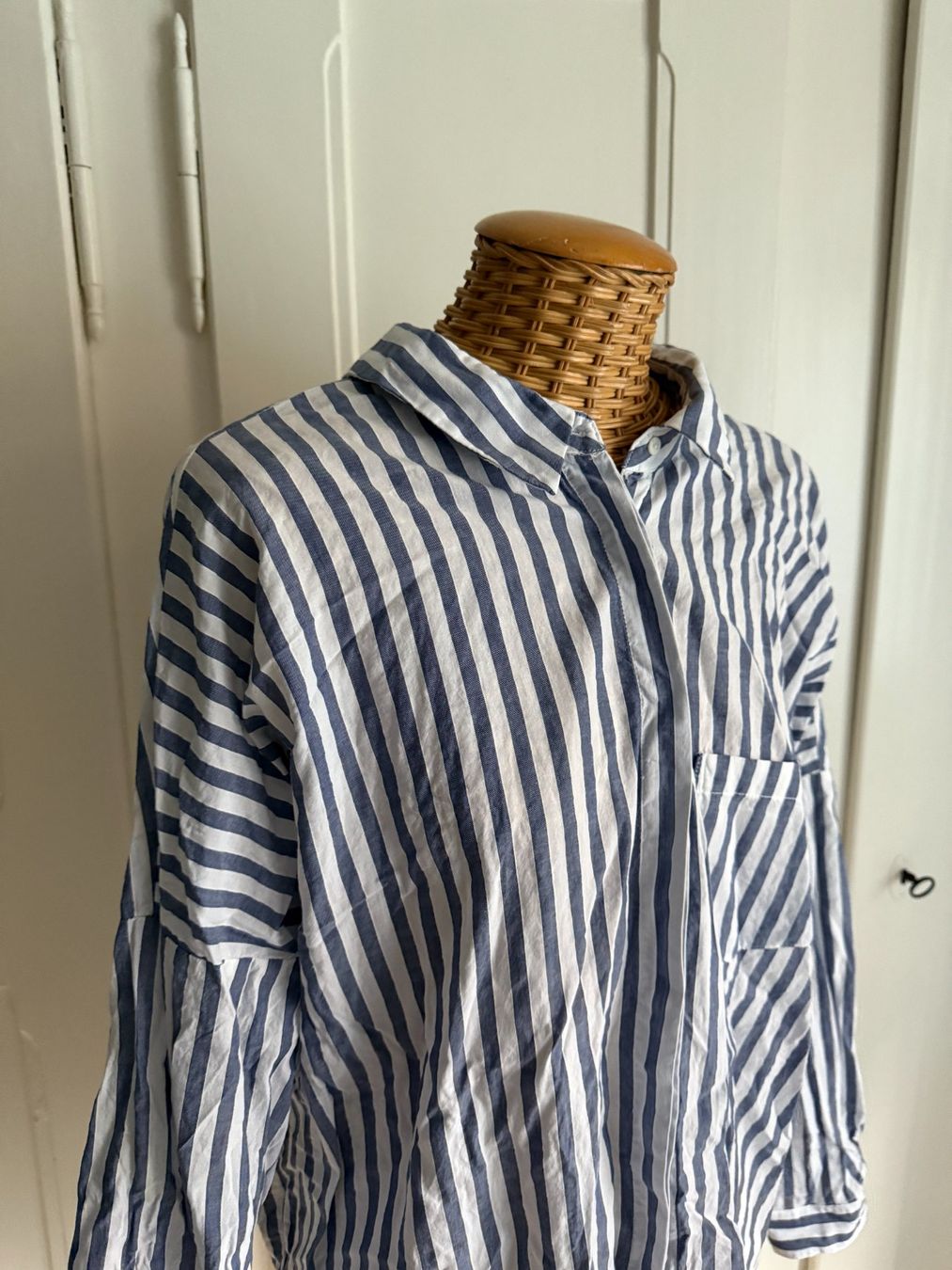 Zara Camicette: ZARA - Bluse blau-weiss gestreift M – Usato da Zürich venduto da Diazaio 1