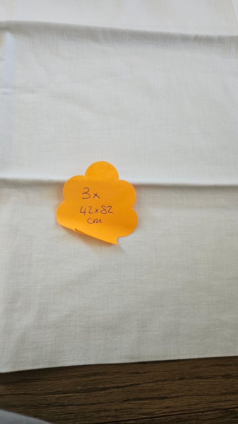 Biancheria da letto: 3 lenzuolini bianchi ricamati 42x82 cm – Usato da Melano venduto da H-Sara 4