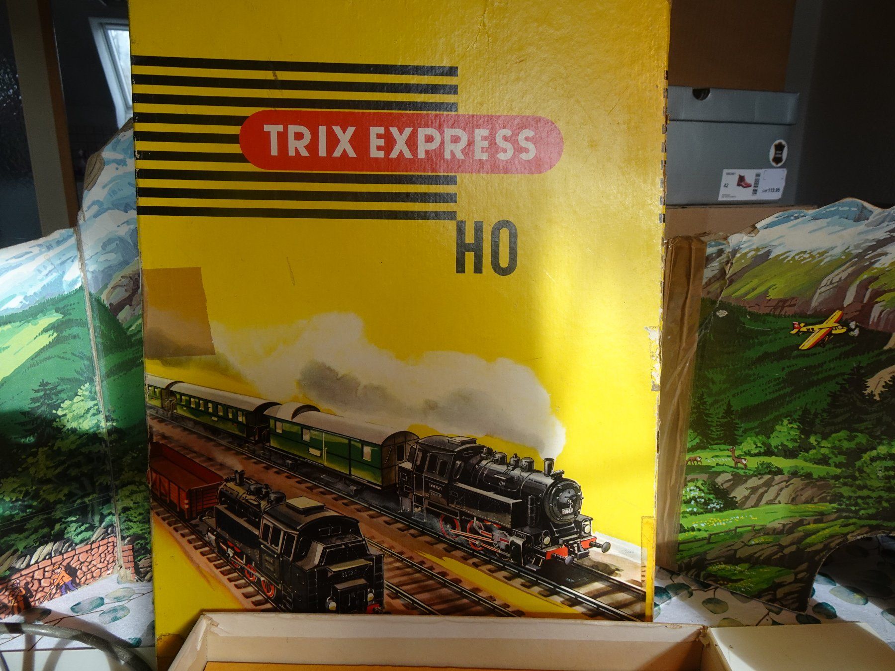 Trix Modelleisenbahnen: Trix Express 513 Set mit Trafo H0 GL/int 49 – Gebraucht aus Winterthur von  2