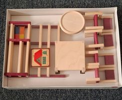 Puppenhaus-Möbel ,Holzspielzeug, originalverpackt, Vintage