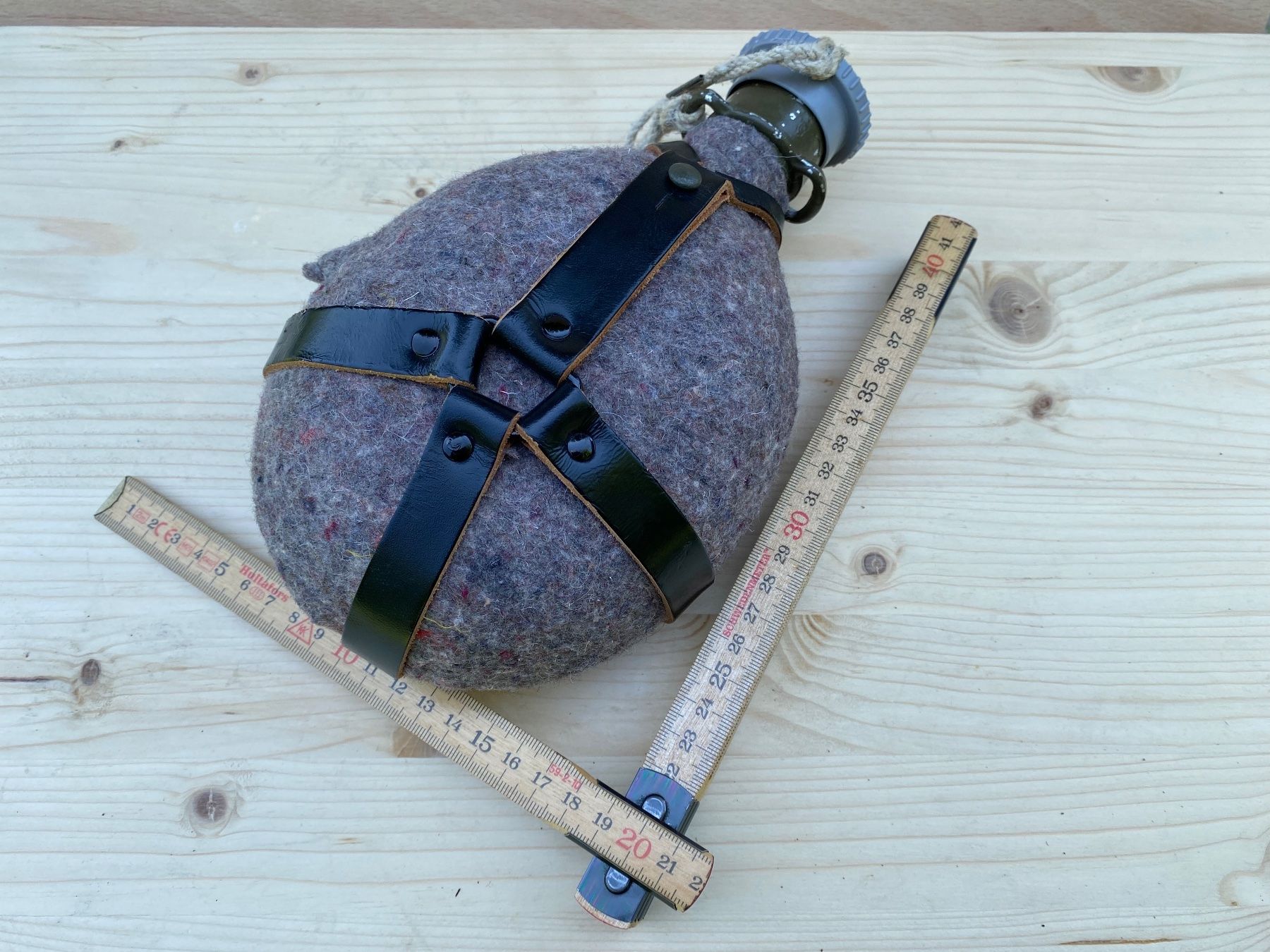 Uniformi: Feldflasche Tschechische Armee – Usato da Feldbach venduto da Olive1 9
