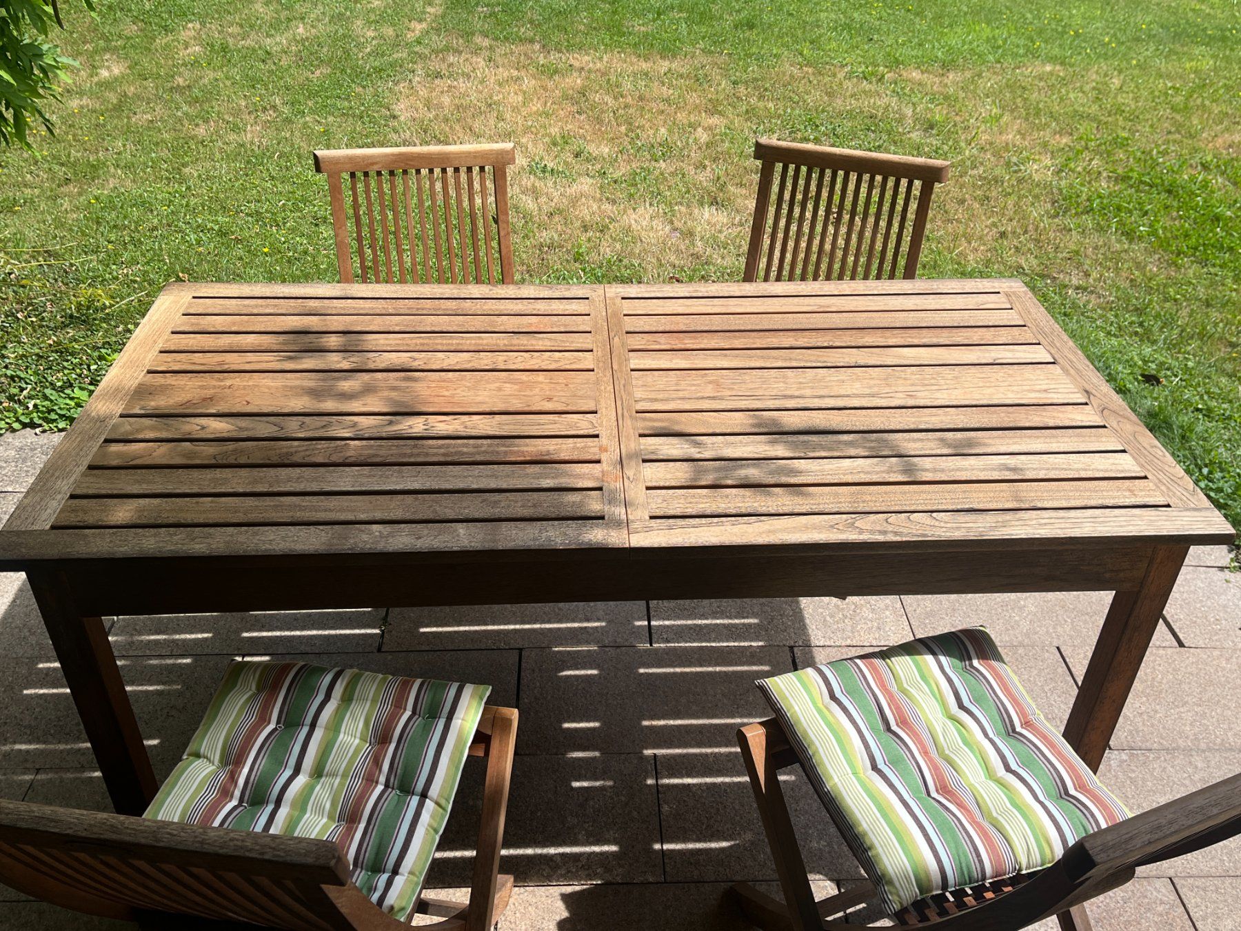 Tavoli: Design Teak-Gartentisch & -Stühle – Usato da Küsnacht ZH venduto da thomasfreipache 1
