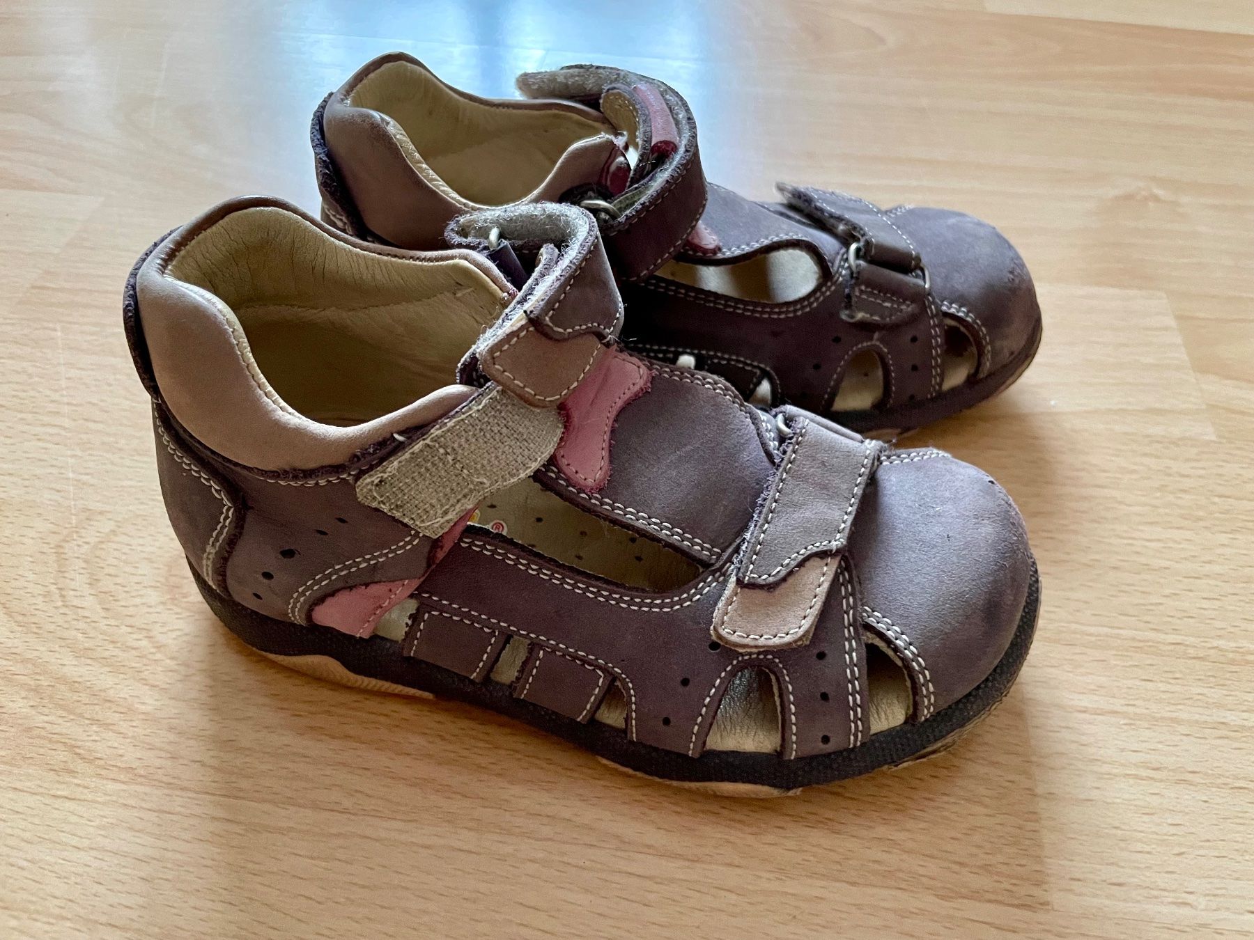 Scarpe per ragazze: Sandalen Mädchen, Wildleder, Grösse 26 – Usato da Weingarten-Kalth venduto da ana_tim 1