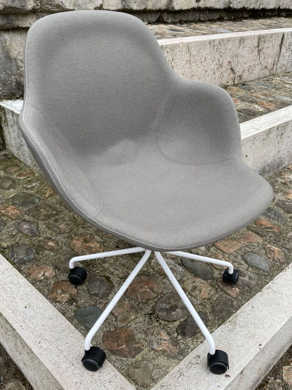 Poltrone: Offecct Palma Meeting chair – Usato da Brugg AG venduto da lenya1