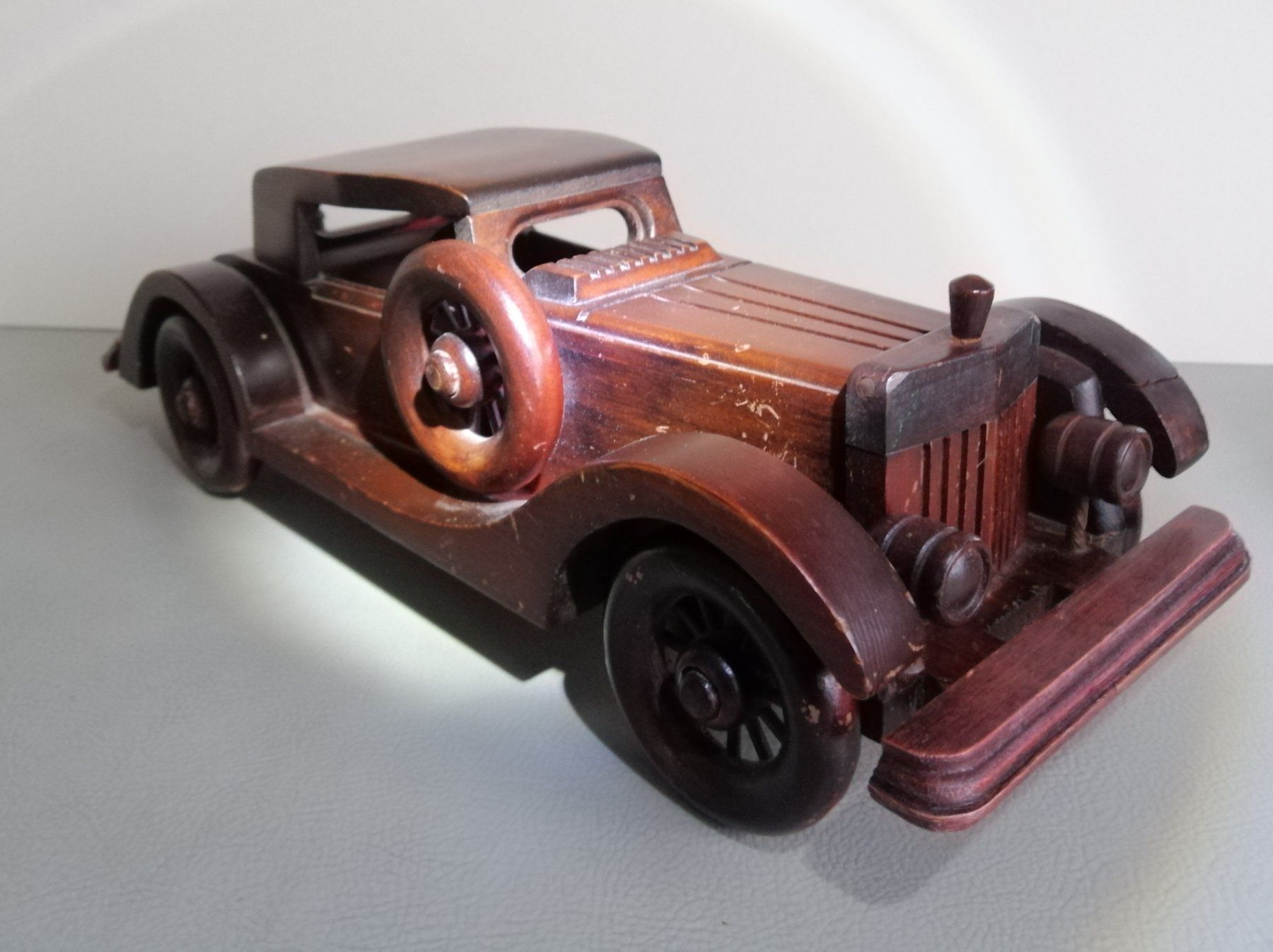 Modellini d'auto: Modellauto aus Holz – Usato da Mörschwil venduto da Erwin8242 2