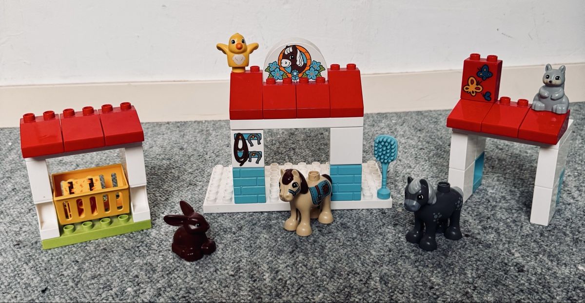 Lego Kit di costruzioni: Duplo Manège Équestre Chevaux – Nuovo (secondo la descrizione) da La Chaux-de-Fonds venduto da Girardin79