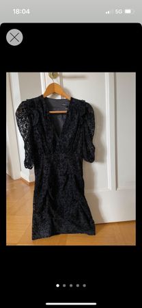 Maje Kleid Grösse 1 / 36 schwarz Spitze Herbst