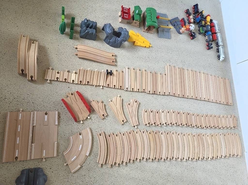 Brio Jouets: Briobahn – D'occasion à Richterswil par Cputoaster