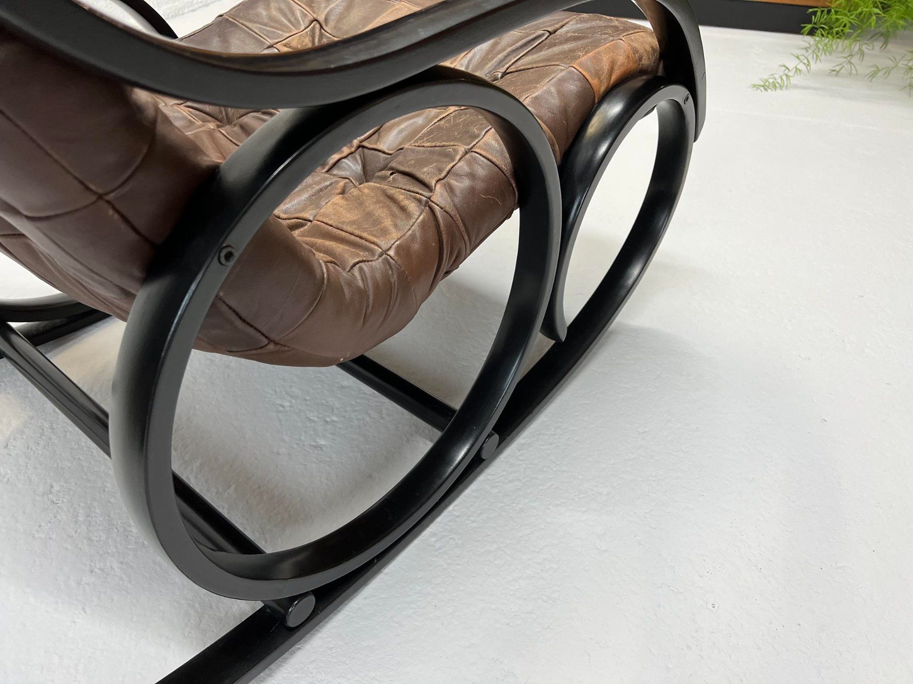 Strässle Sessel: Vintage Schaukelstuhl - Strässle – Gebraucht aus Walzenhausen von  7