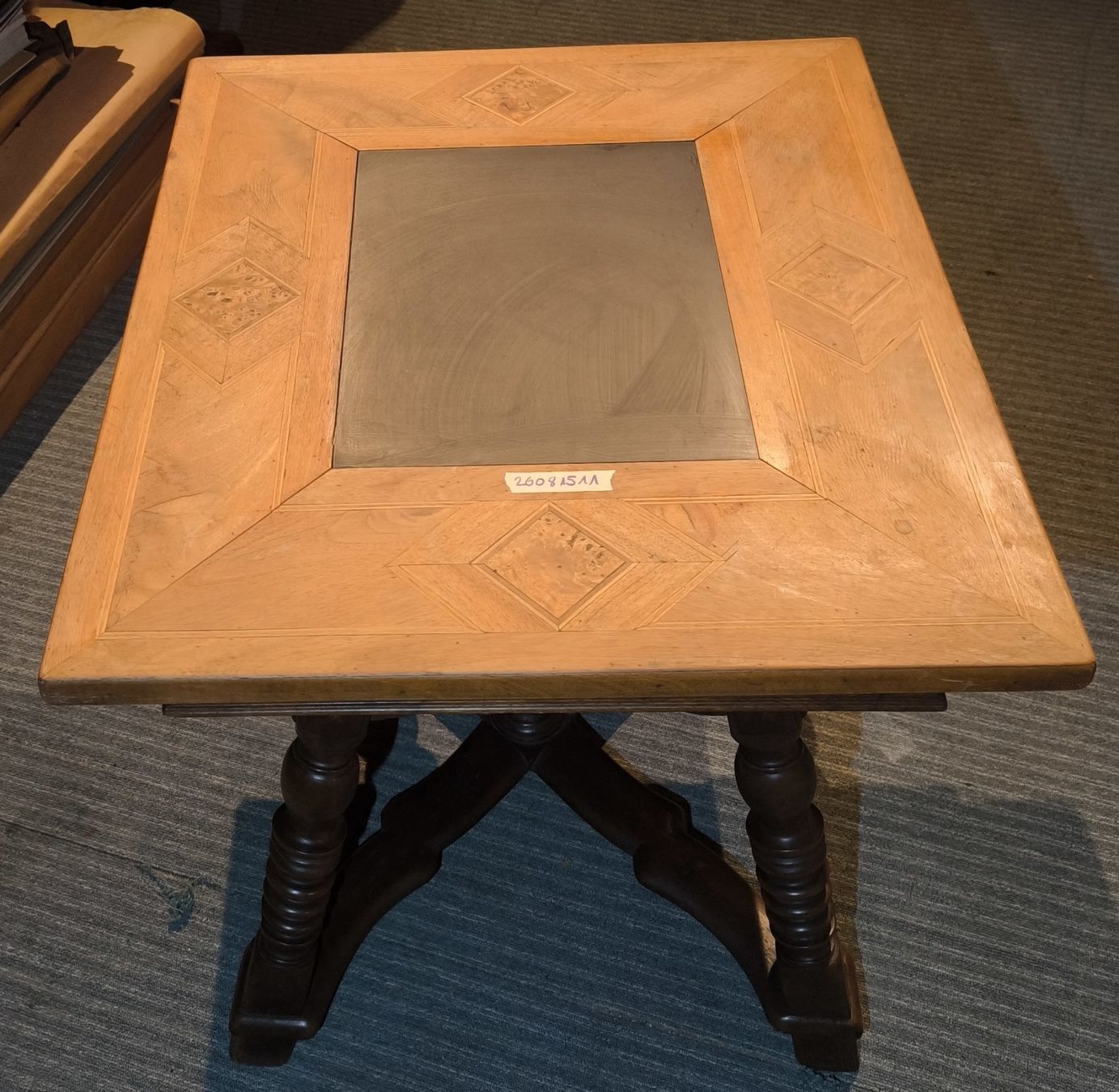 Tables: Antiker Tisch mit Schieferplatte ca. 1920 Ja. – D'occasion à Rorschacherberg par snOOpydOg11