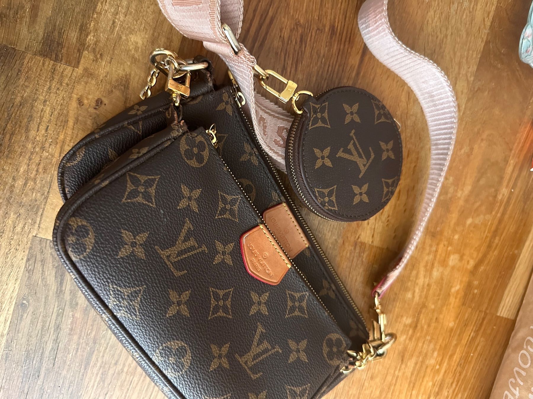 Louis Vuitton Taschen für Damen: Louis Vuitton Multi Pochette ab 1 fr !! – Neu (gemäss Beschreibung) aus Urtenen-Schönbühl von  2
