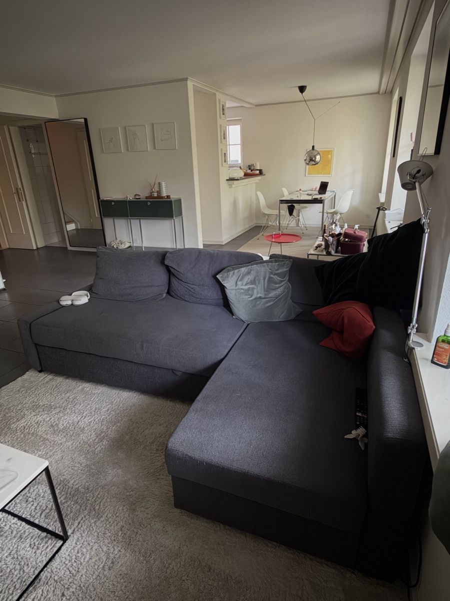 Ikea Divani: Dark Blue Grey L-Shaped Sleeping Sofa – Usato da Zürich venduto da Anastasiya_g 1