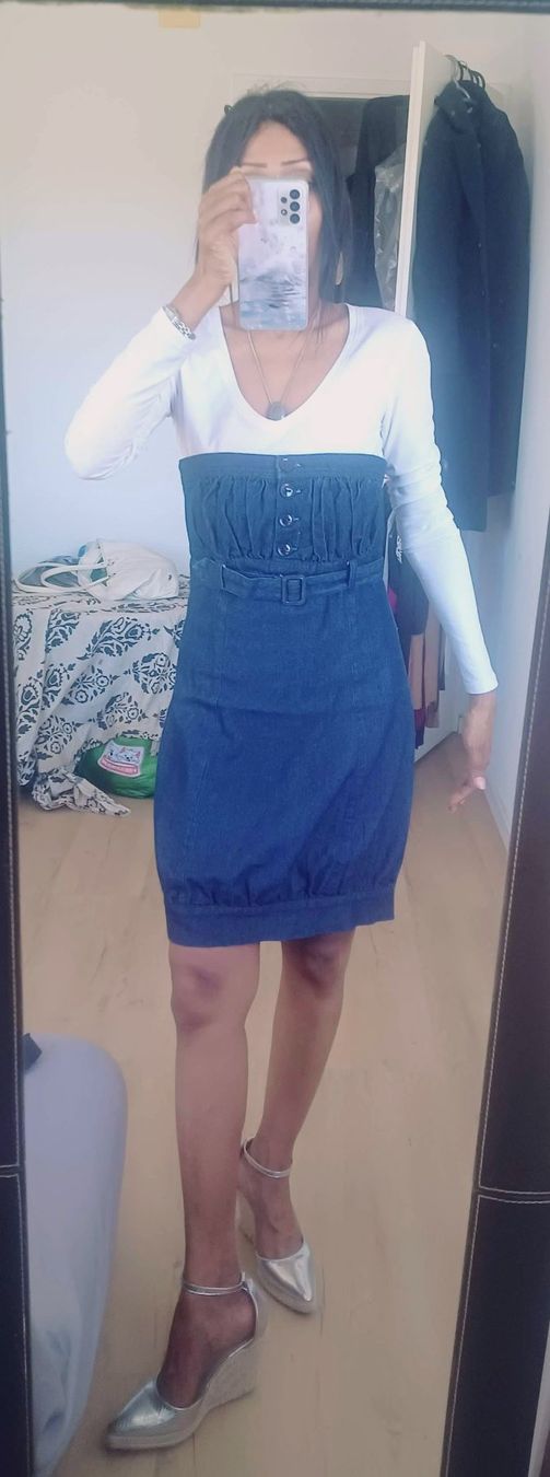 Kleider: Taille S. Robe bleue marine bustier. Brand: VERT DE RAGE – Gebraucht aus La Chaux-de-Fonds von jen_h95m 1