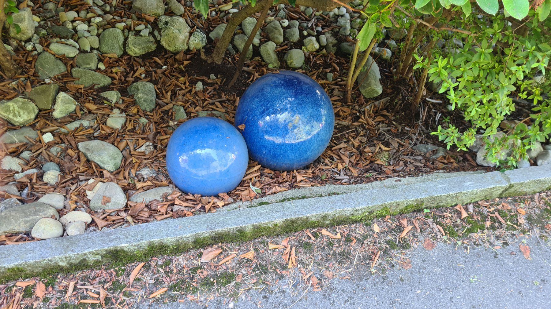Tutte le decorazioni: Gartendeko Kugeln – Usato da Au SG venduto da fiat27