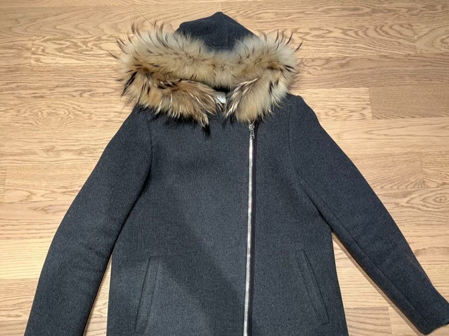 Cappotti: Sandro Mantel dunkelgrau mit Zipper & mit Echtfellkapuze – Nuovo (secondo la descrizione) da Immensee venduto da Mandy49 3