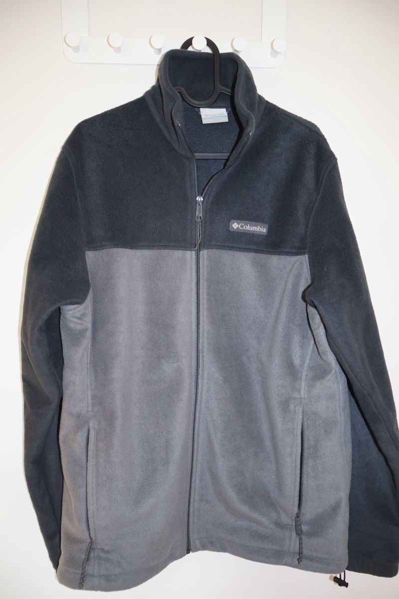 Columbia Maglioni & Felpe: Columbia Fleece Jacket - Size S – Usato da Zürich venduto da nic_2h9y