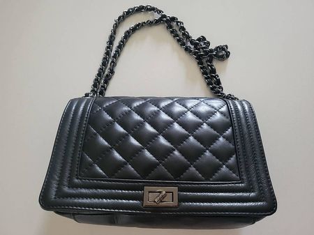 Sac matelassé en cuir noir
