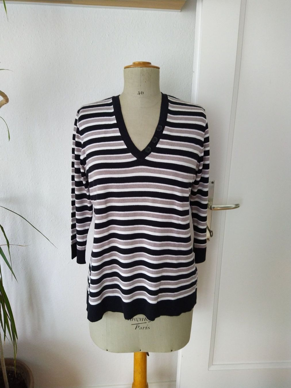 Pullover & Sweatshirts: Pullover 3/4-Ärmel (67% Viskose) – Gebraucht aus Triesen von kunterfund