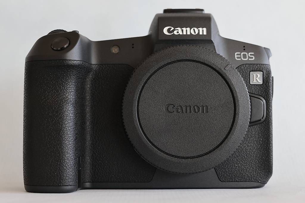 Canon Kamera: Splendido corpo macchina Canon EOS R – Gebraucht aus Ligornetto von lfe_6b2g 1