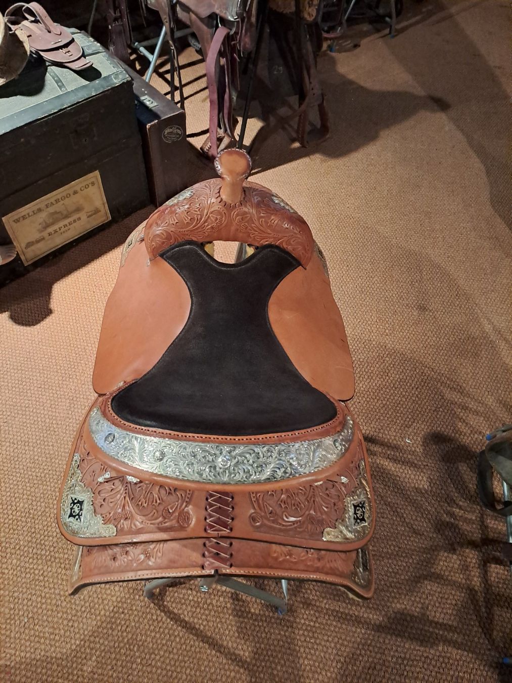 Selle & Accessori: Silver Royal Show Westernsattel – Nuovo (secondo la descrizione) da Berikon venduto da Lin 1