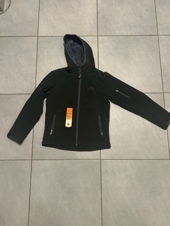 McKinley Sport Jacke Grösse 152 NEU