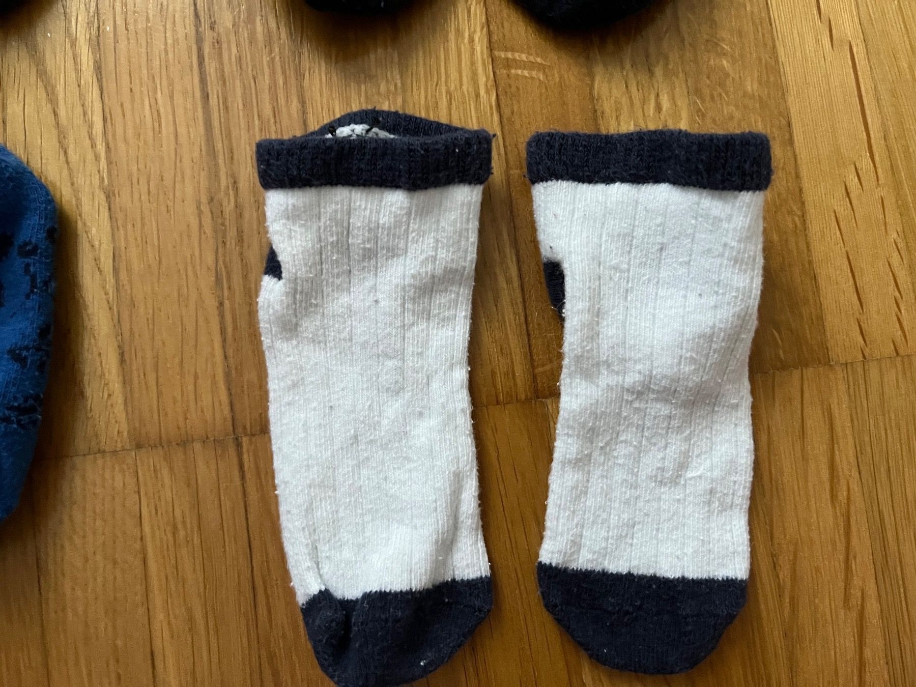 Calze per bambini: Socken Gr. 19-22 (4 Stk) – Usato da Jona venduto da Good_luck1_ 4