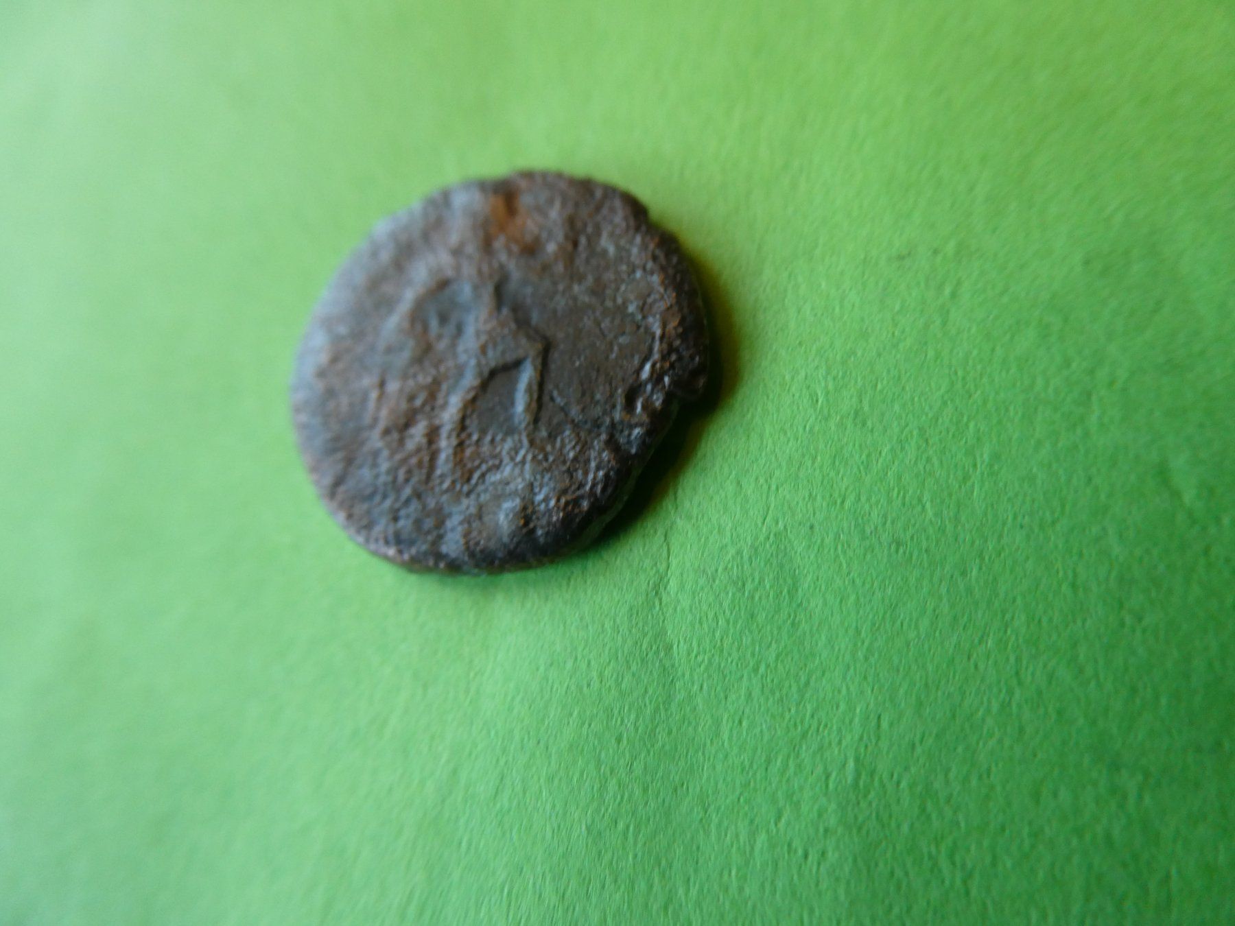 Alle Münzen: uralte   Bronzemünze  18mm  2.67 g – Gebraucht aus Hinterforst von Rohusri 3