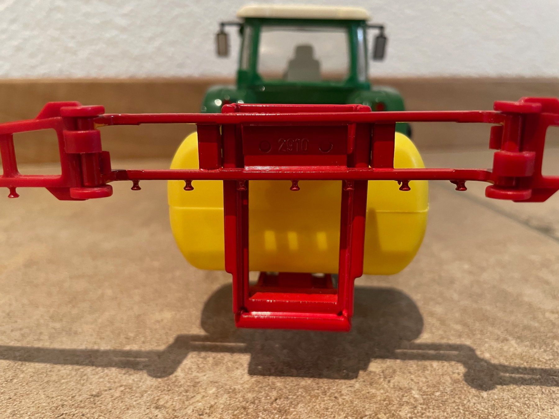 Fendt Trattori: SIKU Fendt 716 mit Spritze – Nuovo e nell'imballaggio originale da Kreuzlingen venduto da Stefan1150 5